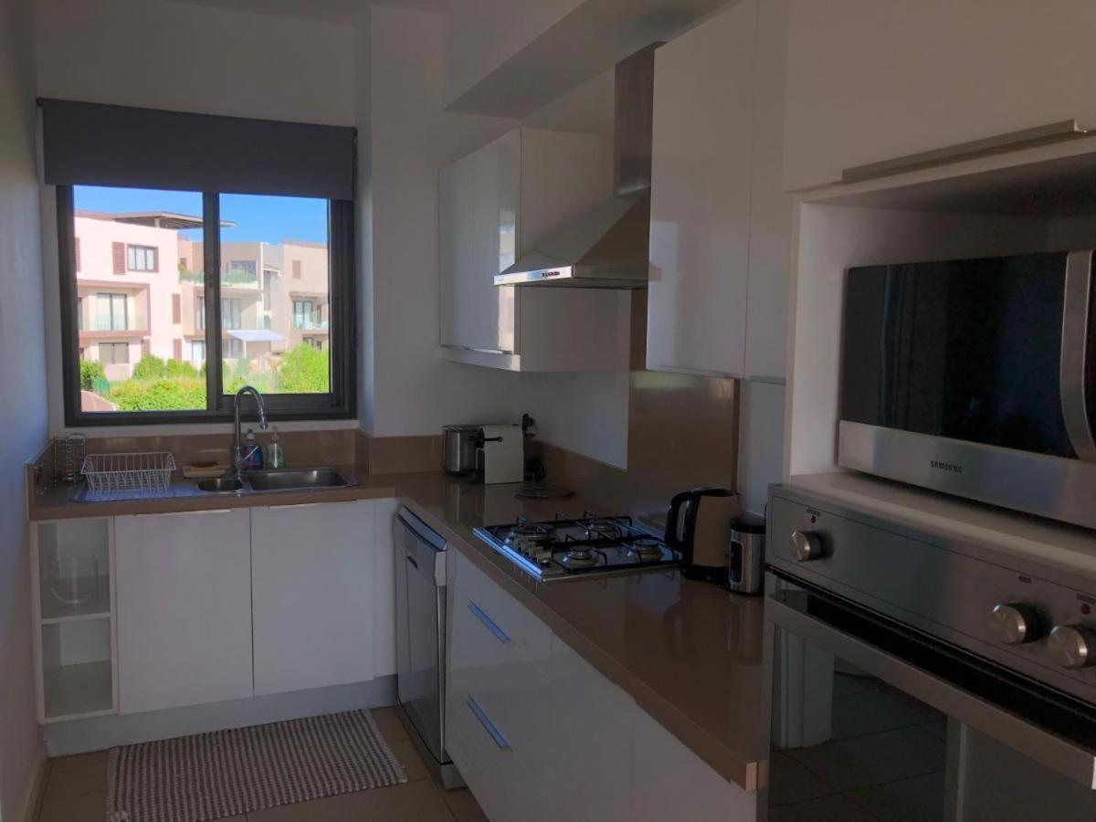 Apartment With A Sea View Roches Noires Buitenkant foto